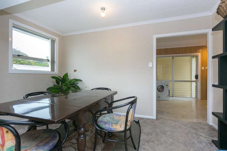69 Mould Street Waitara_10