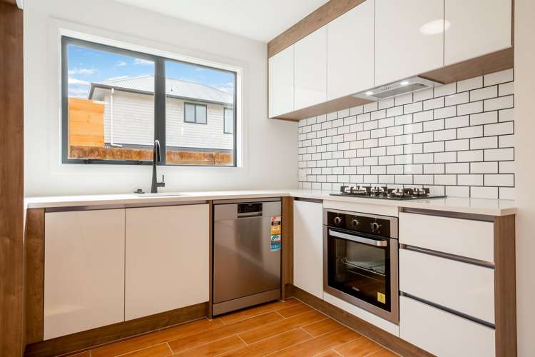 17/206 Old Farm Road Hamilton East_1