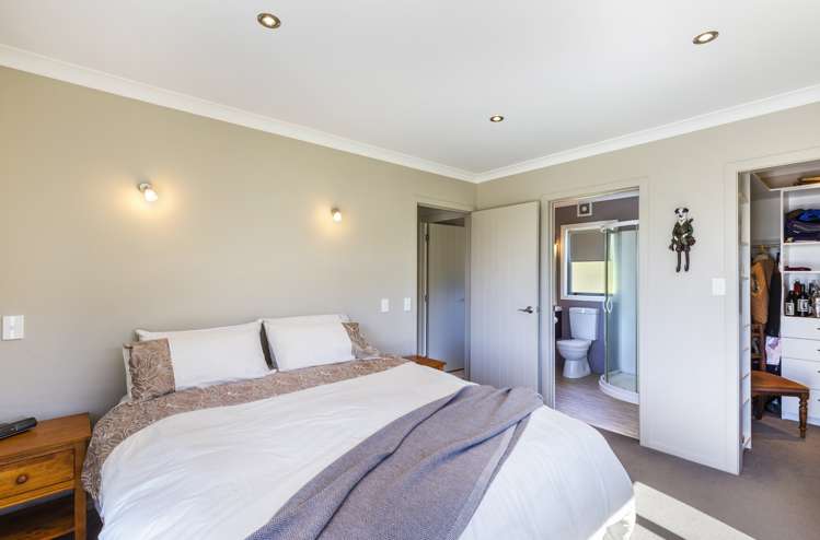 13 Poriwira Drive Kuratau_22