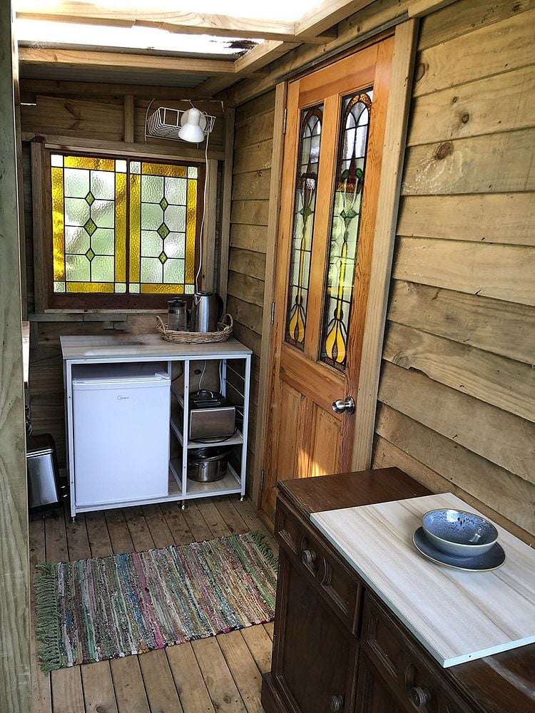 Kauri Cabin/128 Lone Kauri Road Karekare_8