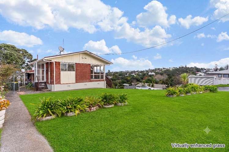 1/2 Cheval Drive Totara Vale_10