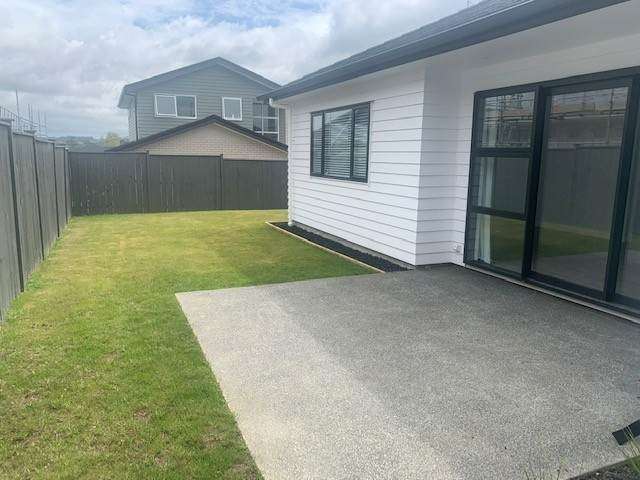 7 Siren Street Wainui_1