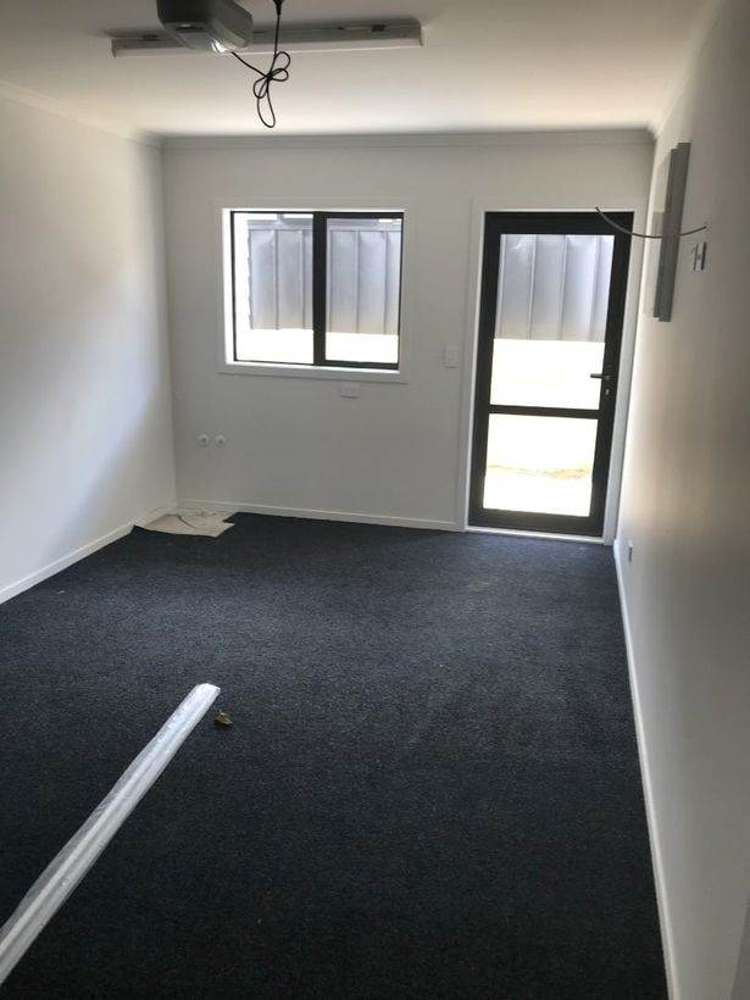 2/572 Grey Street Hamilton East_5