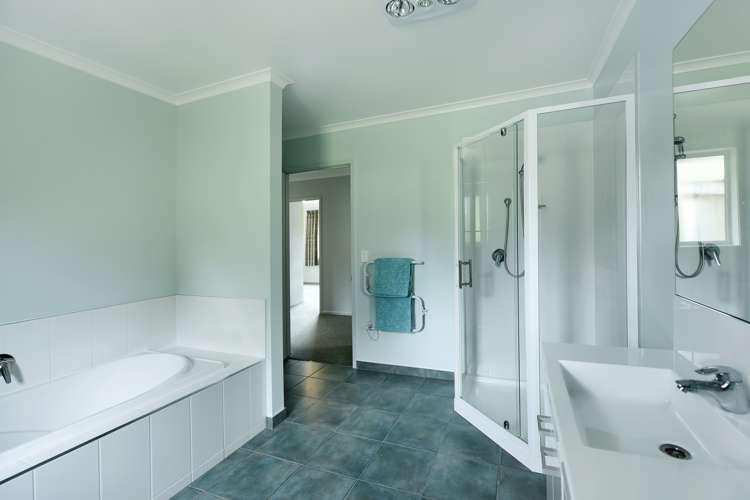 58 Ngawhatu Road Stoke_14