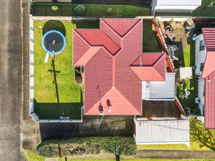 51 Parker Avenue Levin_23