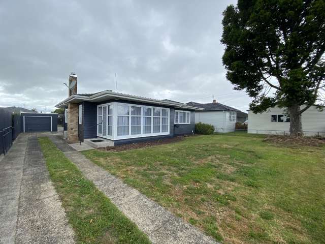 Spacious & Refreshed 2 Bedroom Home with Two Living Areas