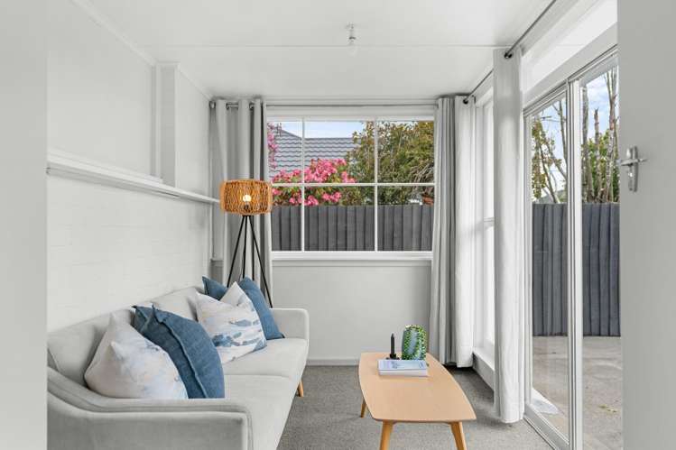 136 Brookside Terrace Bryndwr_10