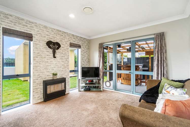 1 Caesar Roose Drive Glenview_7