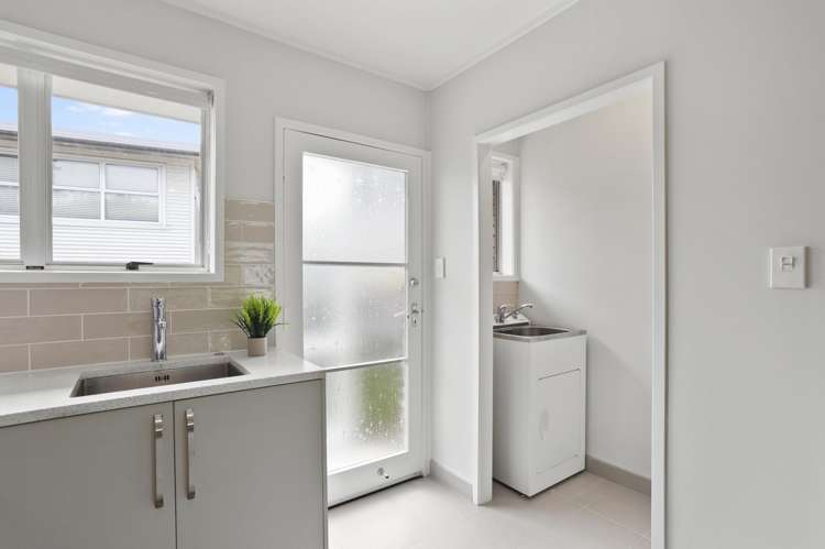 2/59 Newington Road Henderson_11