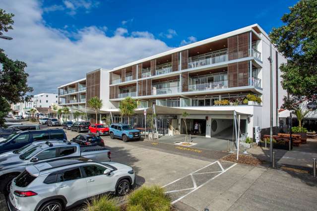 23/6 Beach Front Lane Browns Bay_1