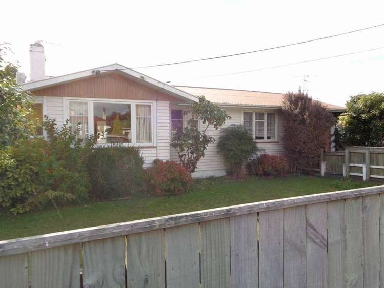 28 Intermediate Street Solway_1