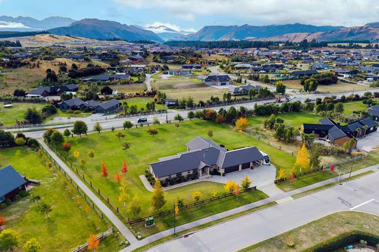 8 Hidden Hills Drive Wanaka_39