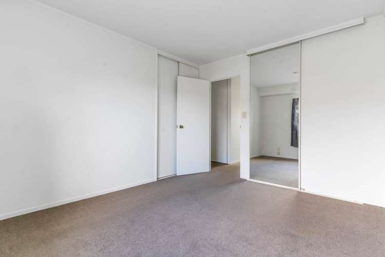 1/5 Waylen Place Pakuranga Heights_11