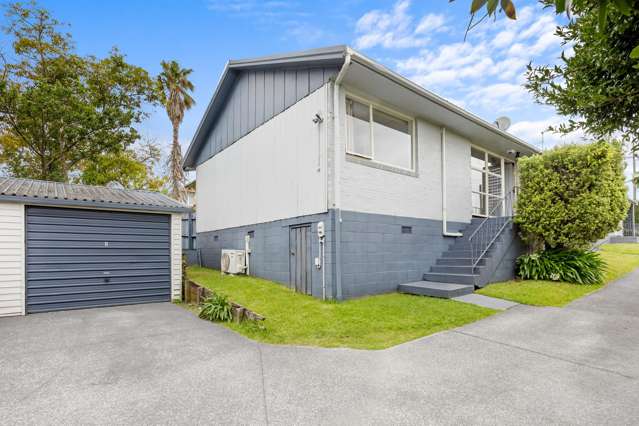 Perfect Location, Modernised & Immaculate!