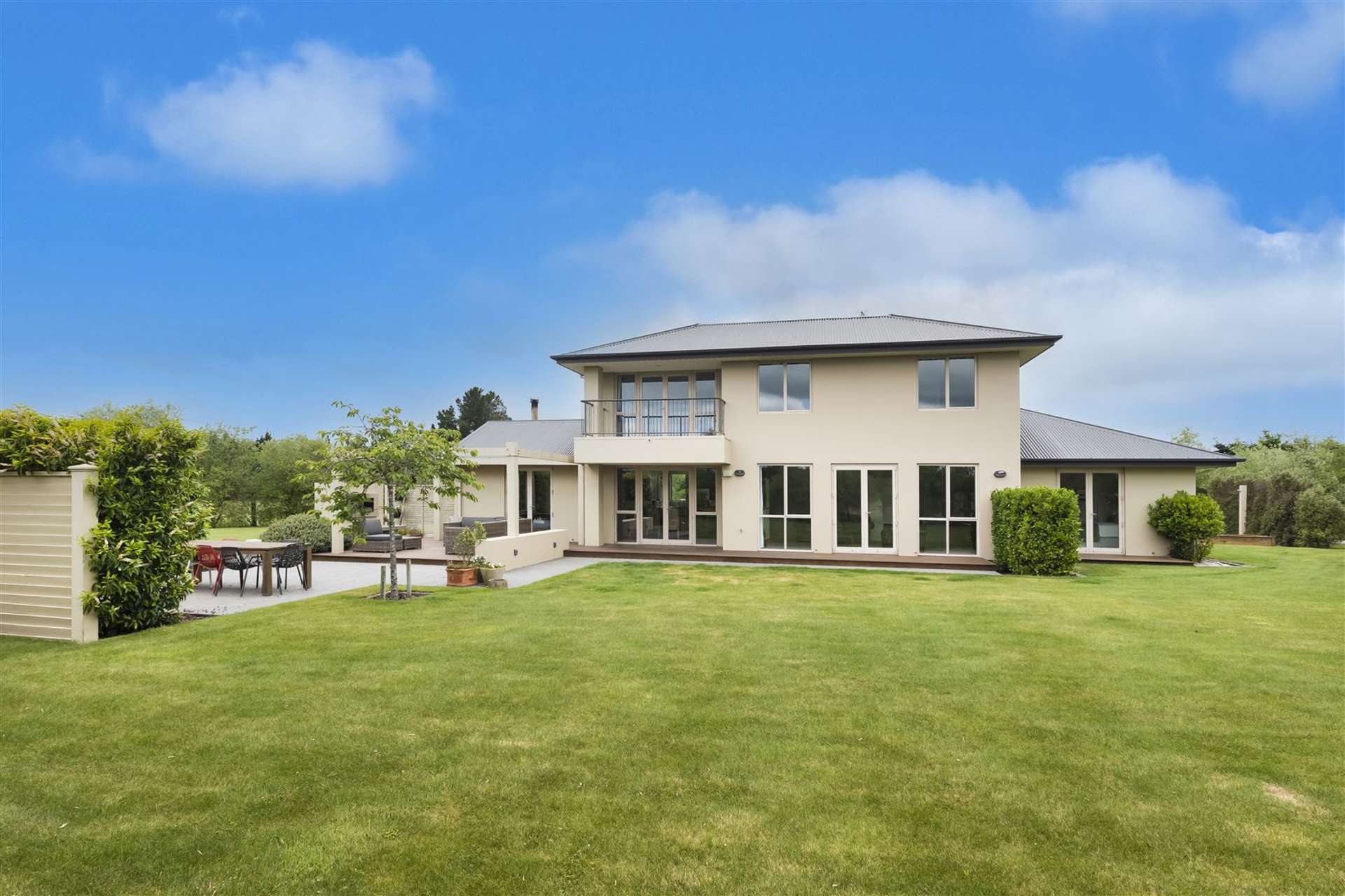 575 Oxford Road Fernside_0