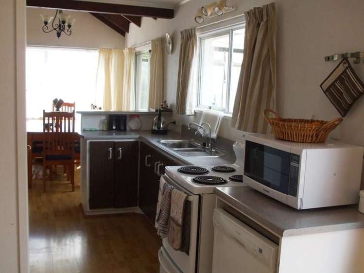 4 Tadley Court Goodwood Heights_5