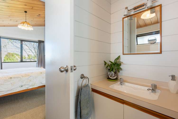 124 Renown Road Raumati South_10