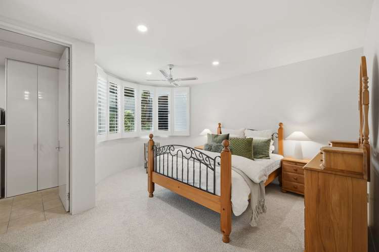 1/1 Valley Road Browns Bay_22