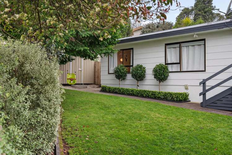 14b Pokapu Place Bethlehem_15