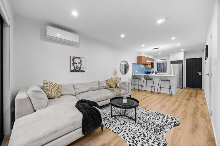 5/9 Flanshaw Road Te Atatu South_11