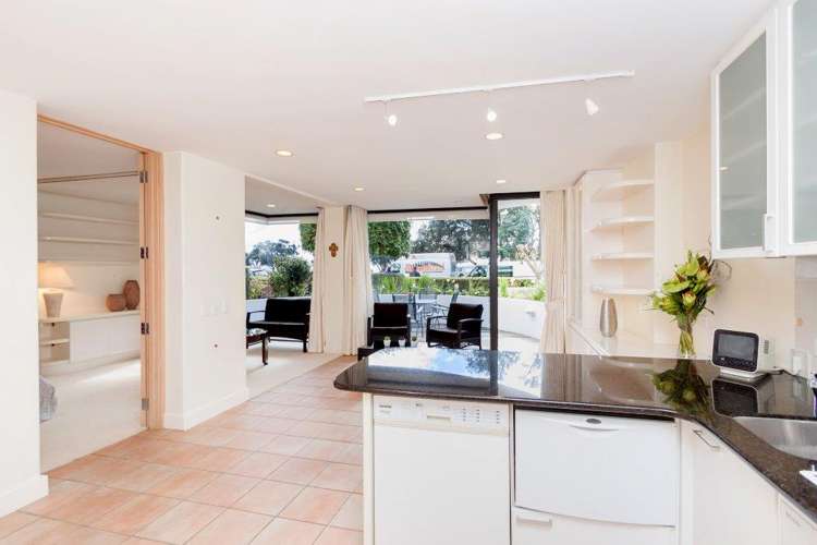 2/47 Tamaki Drive Mission Bay_8