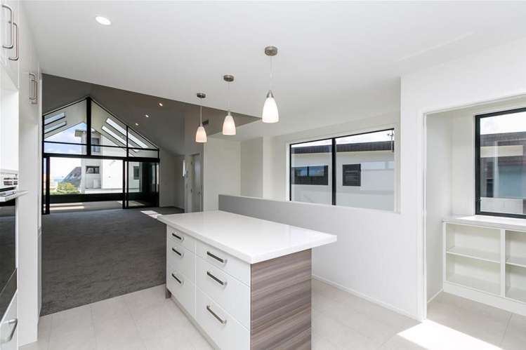 39 Buller Street New Plymouth Central_11