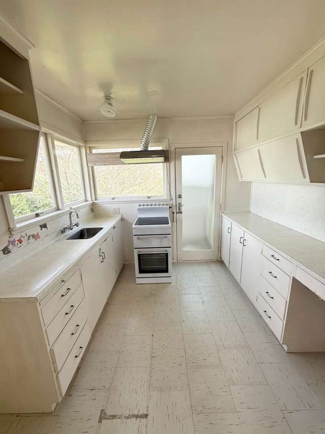 3/7 Portadown Avenue Pakuranga Heights_2