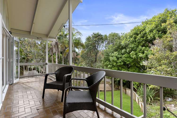 122 Beach Road Castor Bay_23