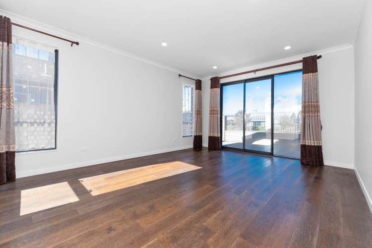56 Taikura Avenue Red Beach_6