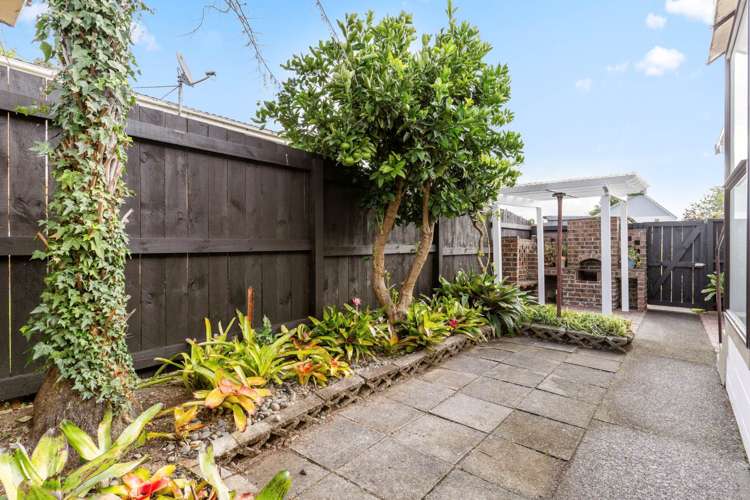 2/15 Copley Street New Lynn_11