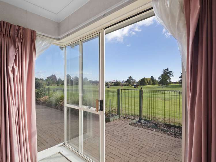 2/39 West Fairway Golflands_15