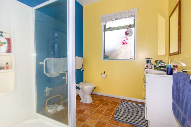 331 Utopia Road Westport_11