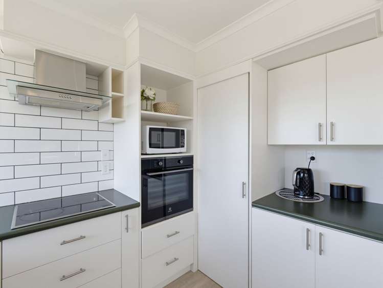 8 Woodham Drive_5