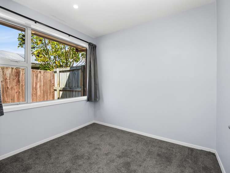 10 Boundary Road Lincoln_11