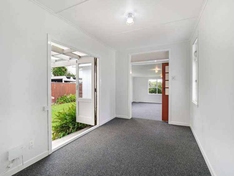 28 Hendersons Line Marton_29