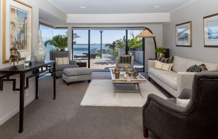 110 Bramley Drive Farm Cove_5