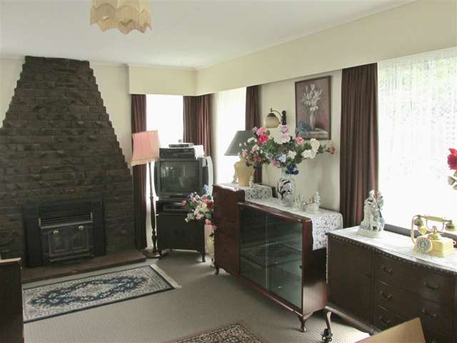 10 Kumeroa Grove Wainuiomata_3