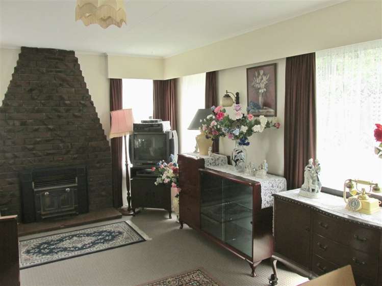 10 Kumeroa Grove Wainuiomata_3