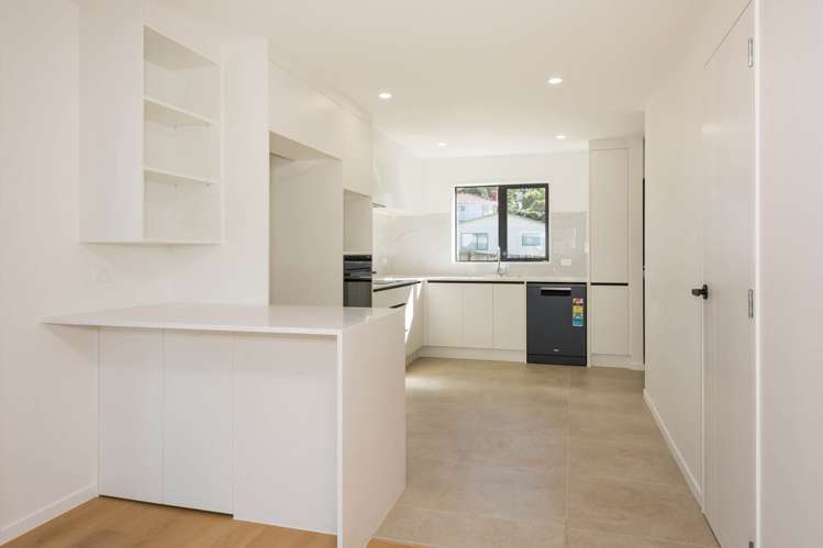A/208 Archers Road Glenfield_4