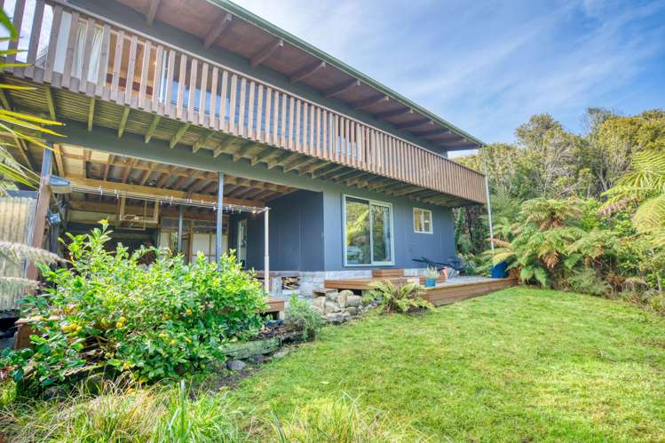 6 Ross Place Te Miko_12