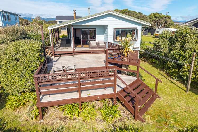 9 Moana Street Otaki Beach_14