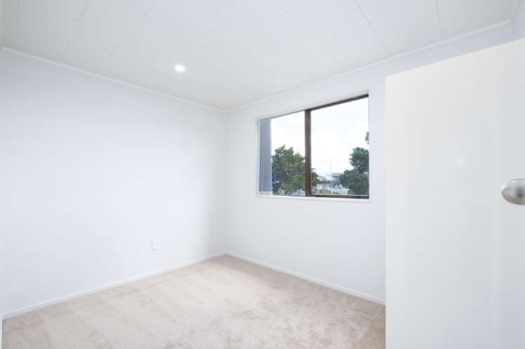 174 Finlayson Avenue Clendon Park_6