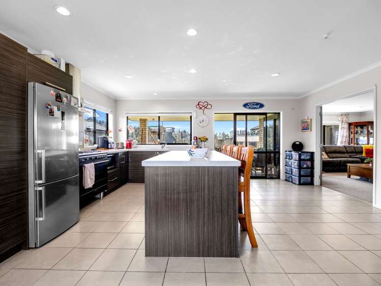15 Carroll Place Owhata_17