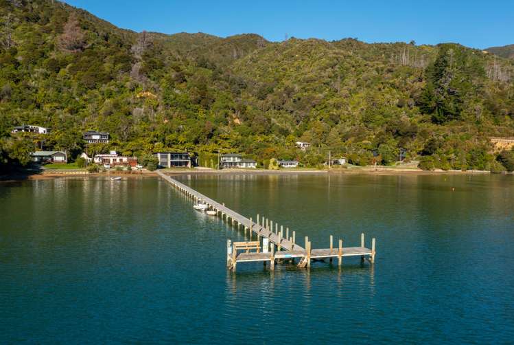 2369 Queen Charlotte Drive Anakiwa and Surrounds_11