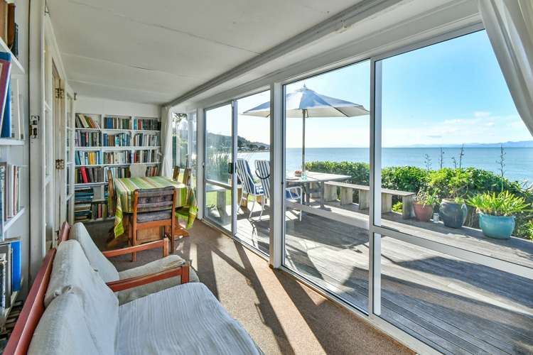 1820 East Coast Road Whakatiwai_9