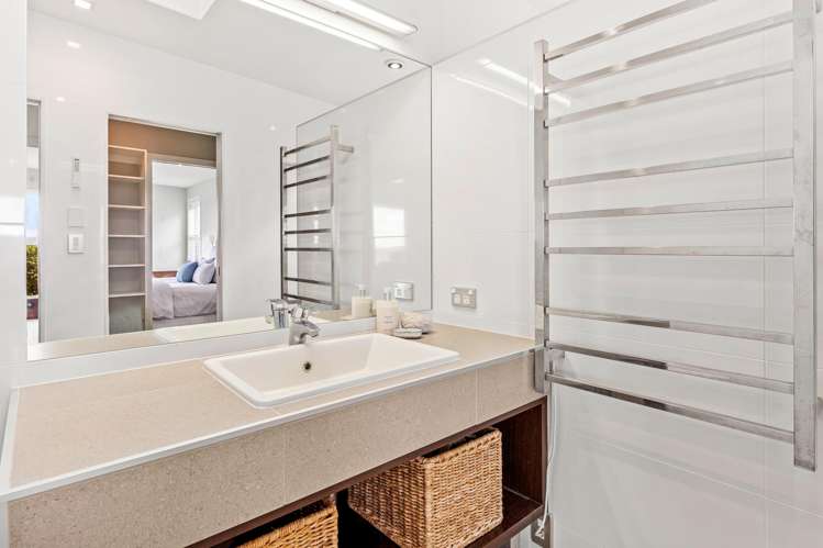 Cabin 10, 1116 Takatu Road Matakana_17