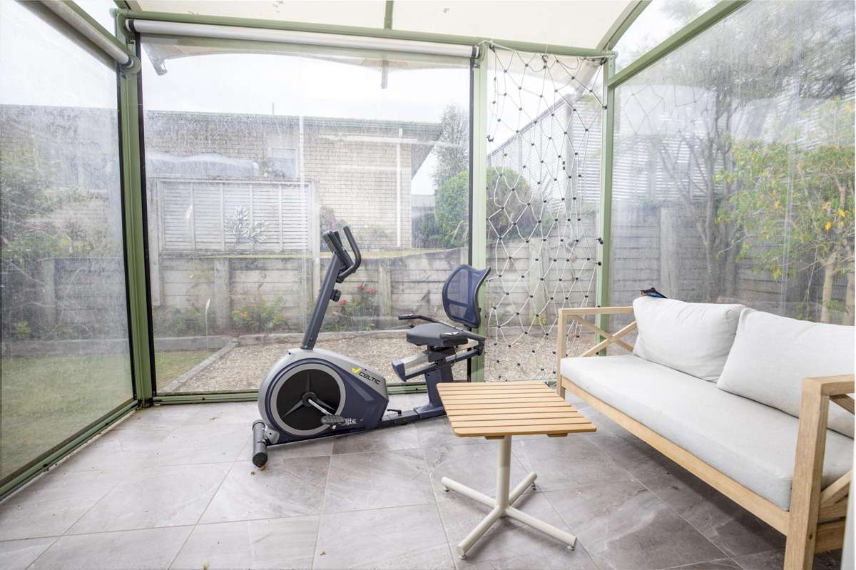 37/8 Village Place_4