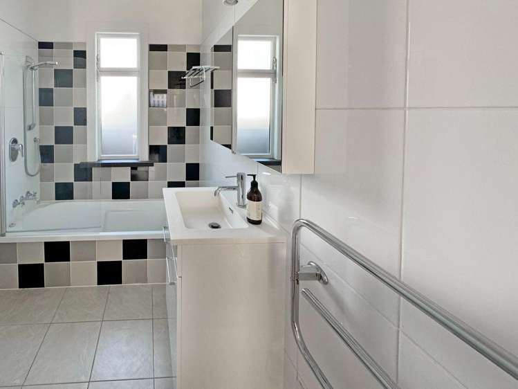 48 Medway St Richmond_14