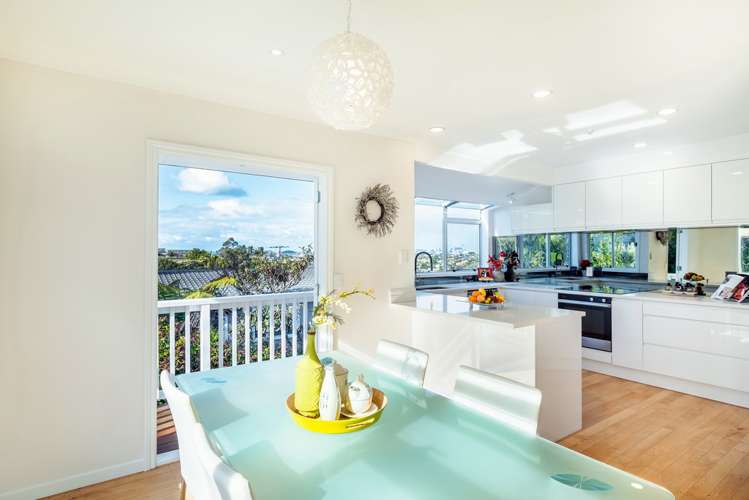 82 Seaview Road Castor Bay_7