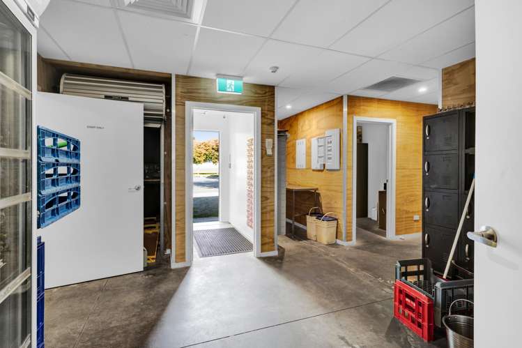 534 Richmond Road Lepperton_24